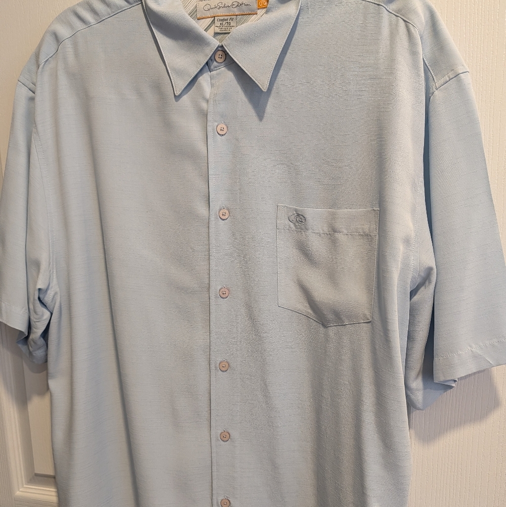 Quiksilver Men's Sky Blue Casual Button Down Shirt